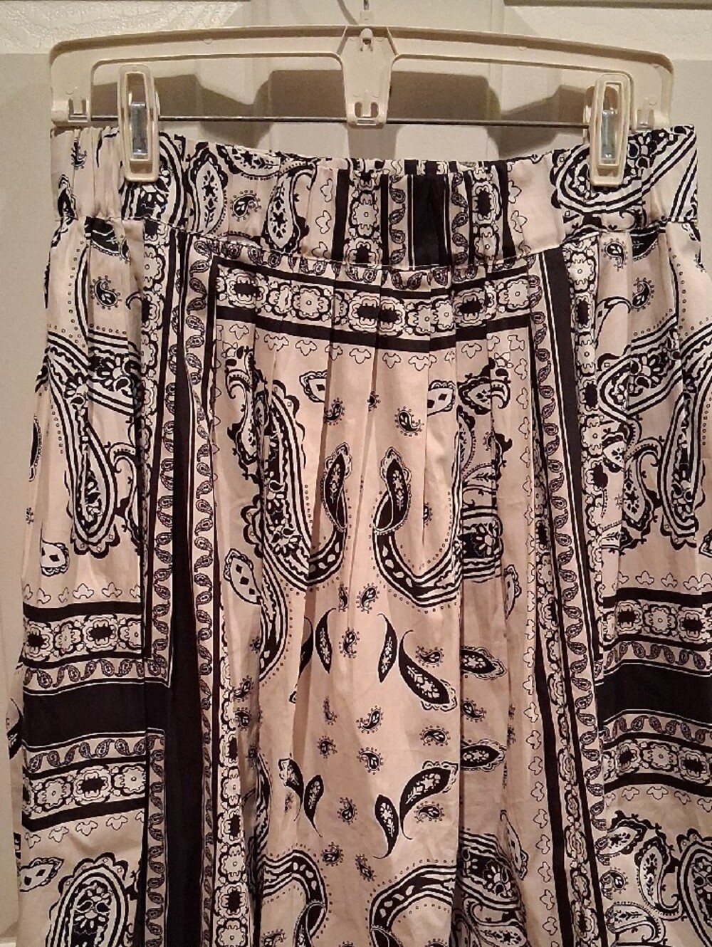 Halogen Black & White Paisley Bandana Midi Skirt - Picture 3 of 10